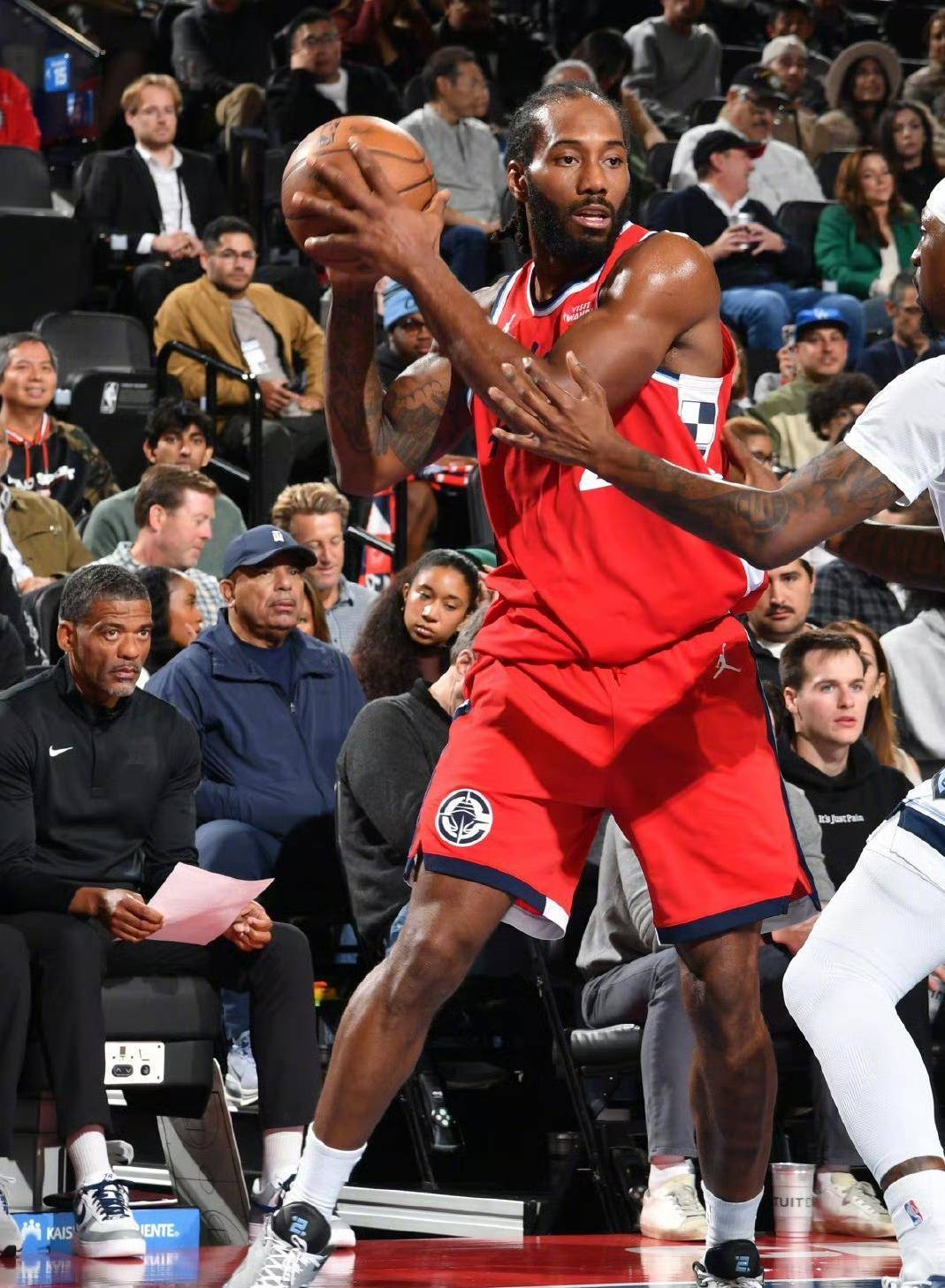 九游体育官网-今晨农业银行出事了全部关闭