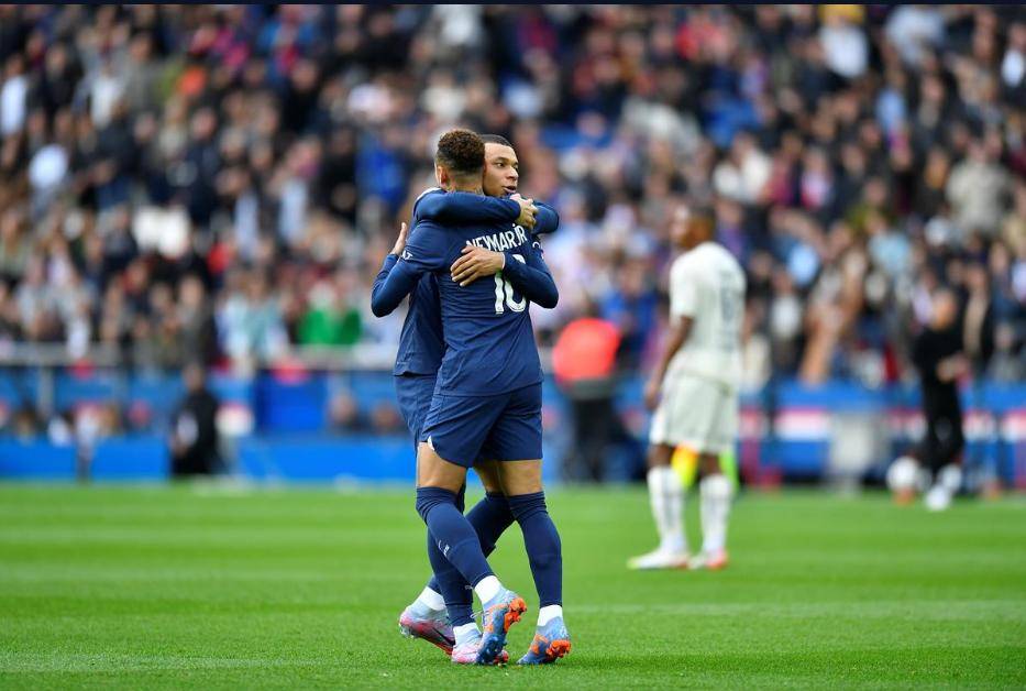 包含风云突变费城76人赛后再遭质疑，法甲版图或变，目标明确，心理建设被强调的词条